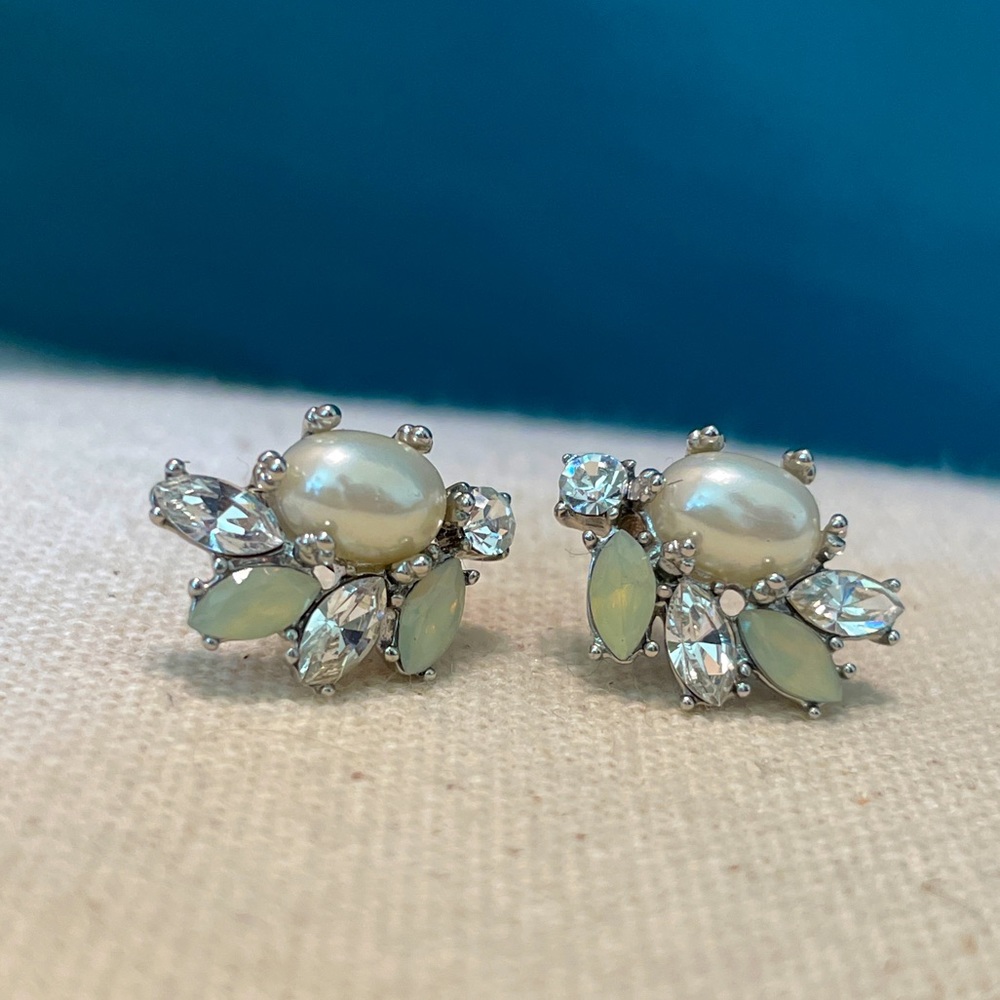 Pearl/Diamond/teal cluster stone stud earrings